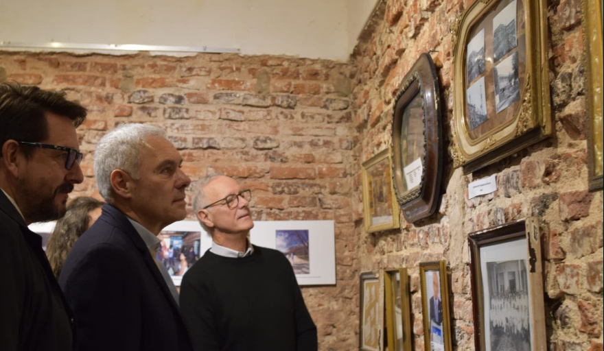 Berisso inauguró la muestra itinerante “Territorios que Cuidan” por los 80 años del Ministerio de Salud bonaerense